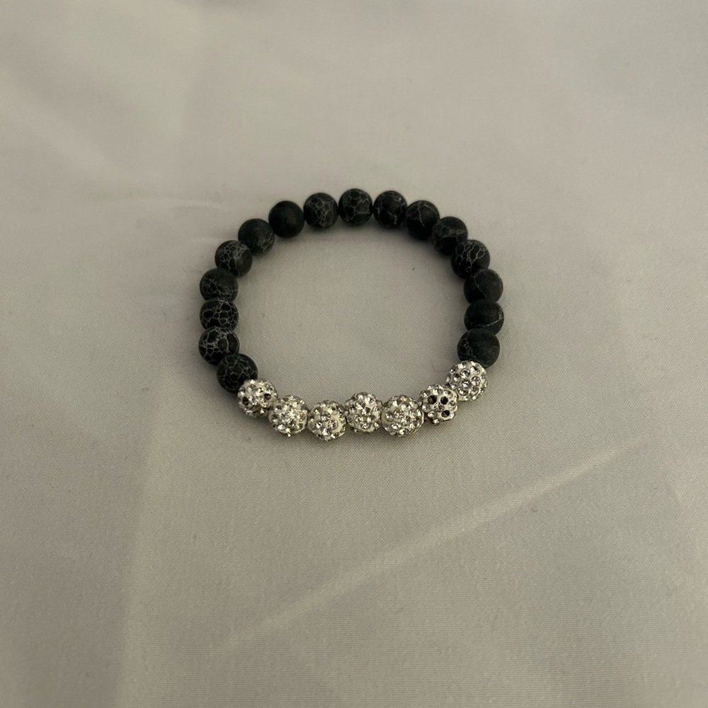 Beaded bracelet with rhinestone accent beads